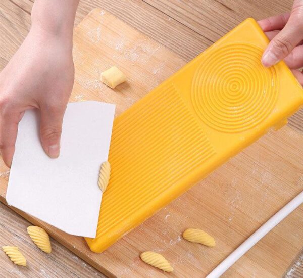 Cookies-Making-Mold
